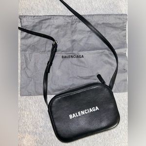Balenciaga everyday leather handbag